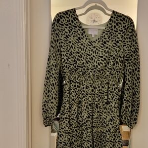 Stylish Black and Green Leopard Print Dress